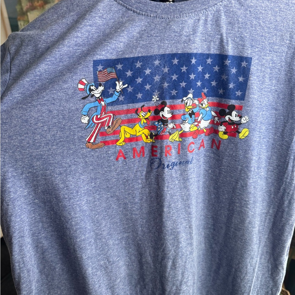 Disney Adult Size XL Heather Blue American Original Graphic Short Sleeve Tee
